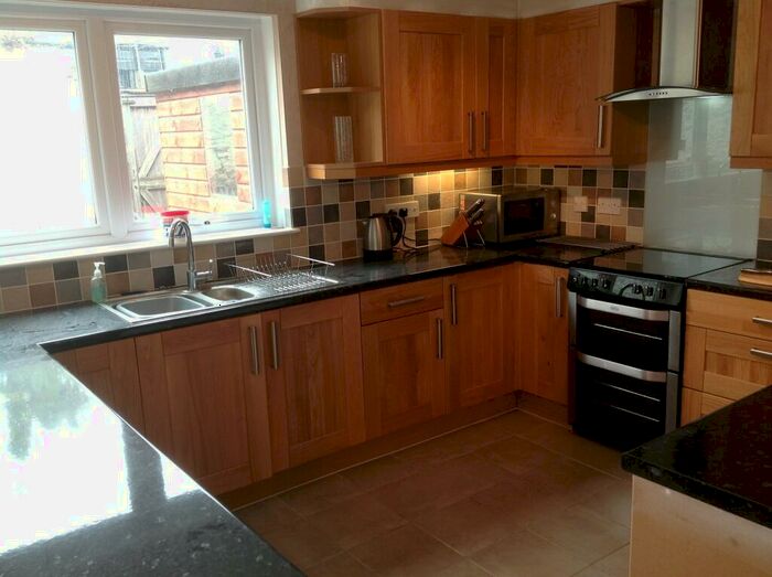 5 Bedroom House To Rent In Diamond Avenue, St Judes, Plymouth, PL4