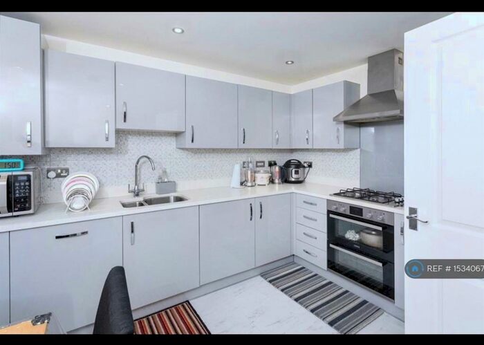 4 Bedroom Semi-Detached House To Rent In Zebu Crescent, Whitehouse, Milton Keynes, MK8