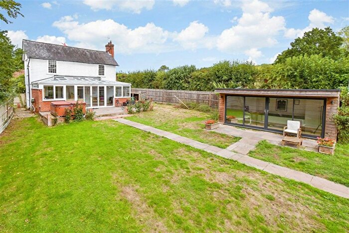 3 Bedroom Semi-Detached House For Sale In Lughorse Lane, Hunton, Maidstone, Kent, ME15
