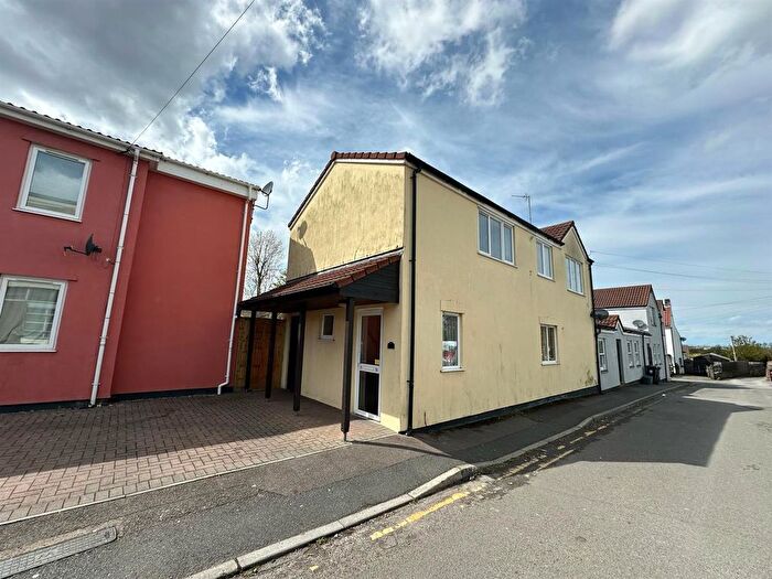 1 Bedroom Flat To Rent In Chestnut Road, Downend, BS16