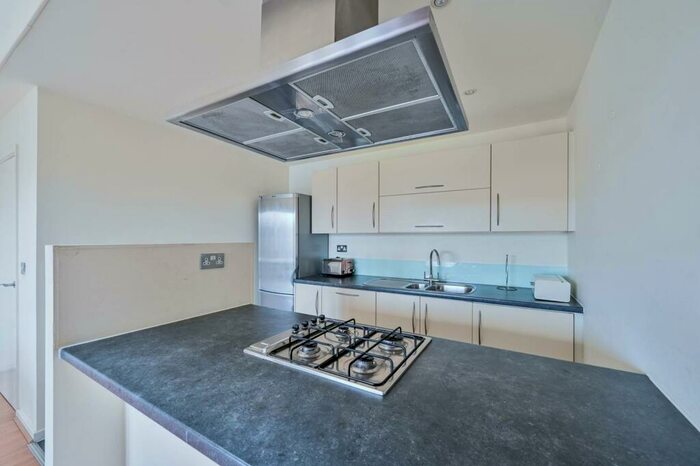 2 Bedroom Flat To Rent In Flamsteed Court, Greenwich, London, SE13