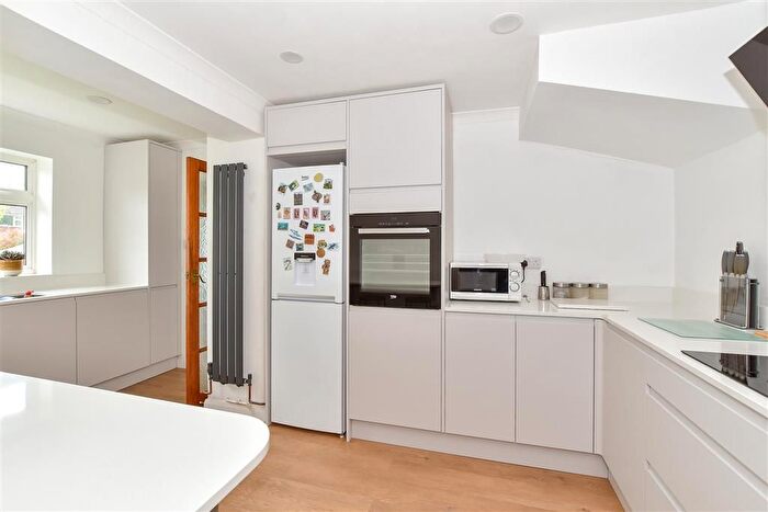 5 Bedroom Semi-detached House For Sale In Fletcher Road, Staplehurst, Tonbridge, Kent, TN12