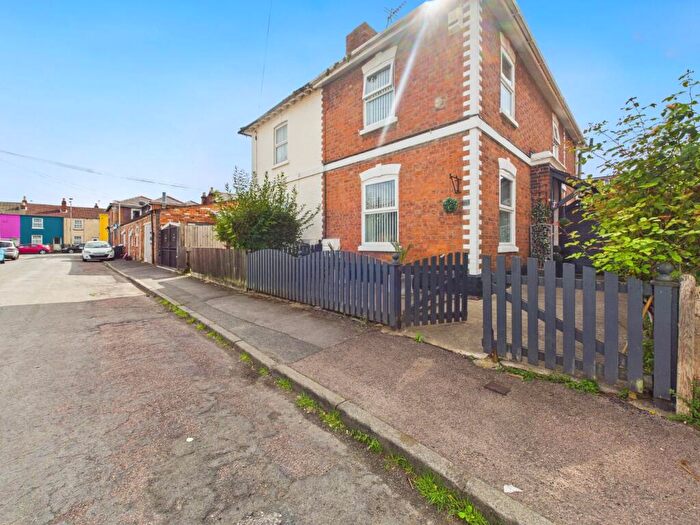 3 Bedroom Semi-Detached House For Sale In Morpeth Street, Gloucester, Gloucestershire, GL1