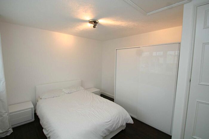 1 Bedroom Terraced House To Rent In Brickfield Farm Gardens, Farnborough, BR6