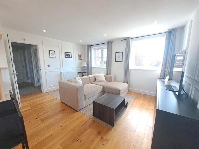 2 Bedroom Apartment For Sale In Chapel Court, Pyrford Close, Waterlooville, PO7