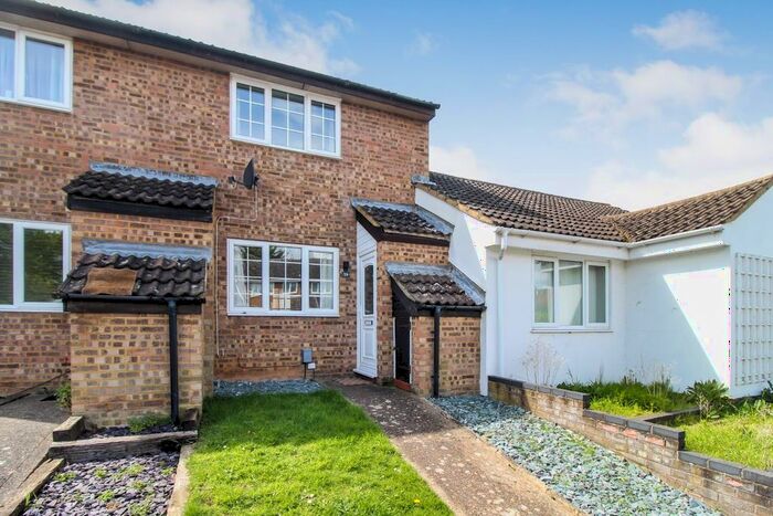 2 Bedroom End Of Terrace House To Rent In Mortimer Road, Kempston, Bedford, MK42