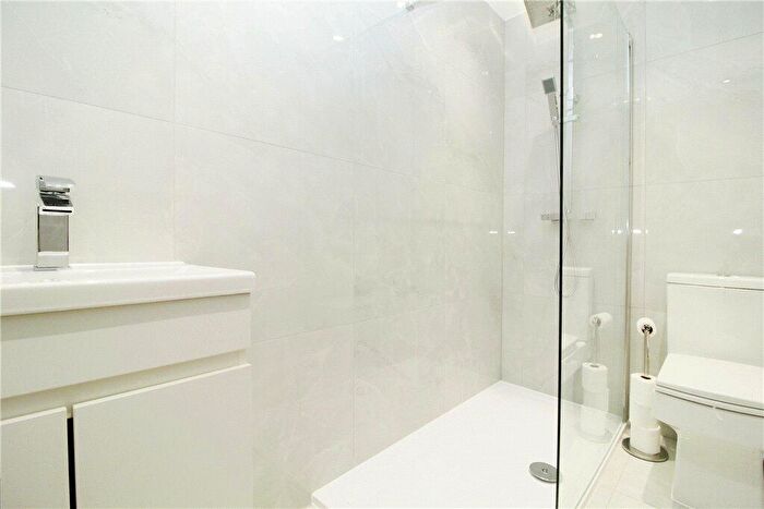 2 Bedroom Apartment To Rent In Neville Road, Croydon, CR0