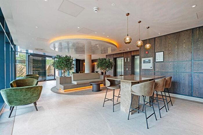 1 Bedroom Apartment To Rent In Springwell Gardens, Whitehall Road, Leeds City Centre, LS12