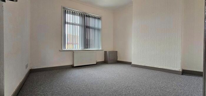 2 Bedroom Flat To Rent In Walker Road, Cardiff, CF24