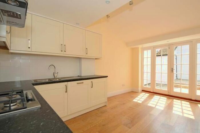 2 Bedroom Terraced House To Rent In Lancaster Park, Richmond TW10