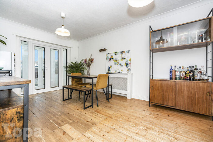 3 Bedroom Terraced House For Sale In Abbey Road, Belvedere, DA17