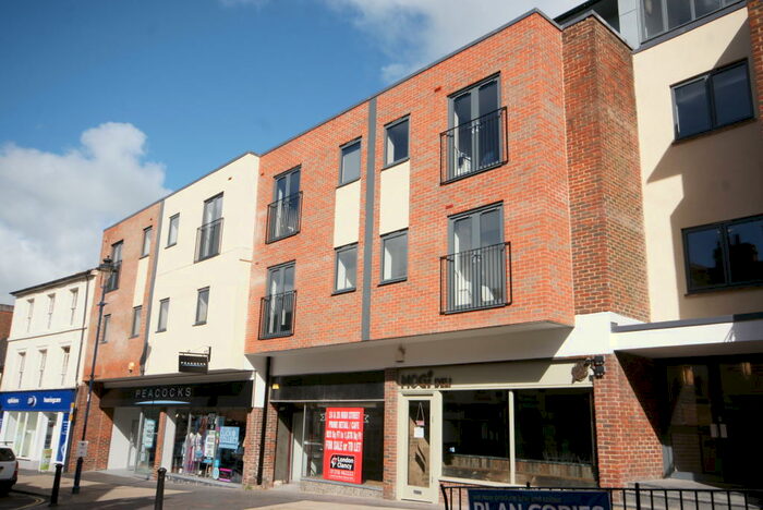 1 Bedroom Penthouse To Rent In High Street, Alton, Hampshire, GU34