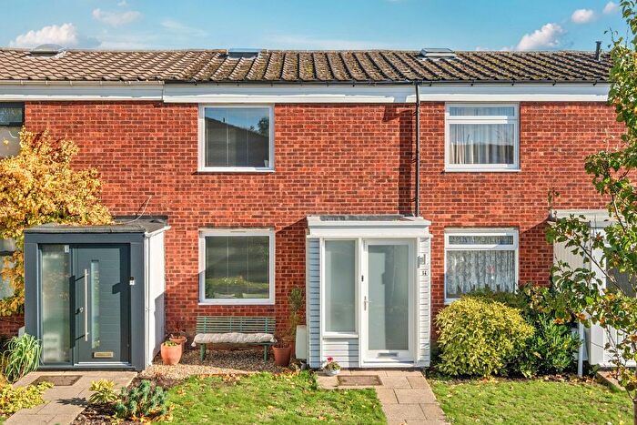 2 Bedroom Terraced House For Sale In Quaggy Walk, London, SE3
