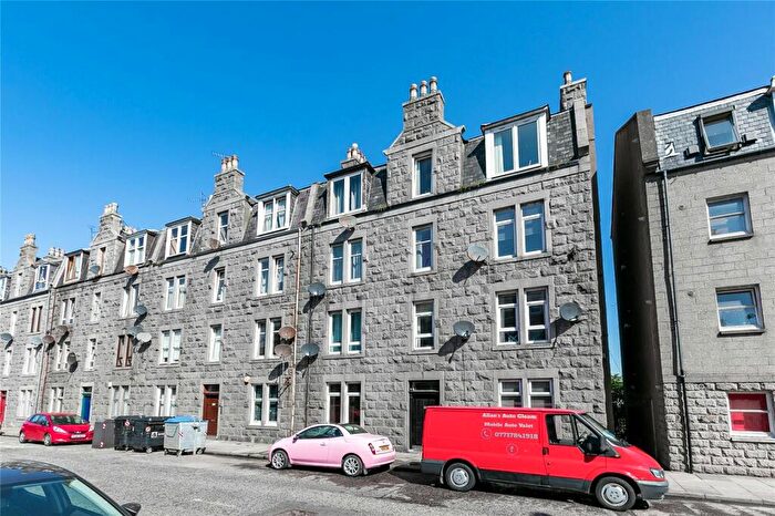 1 Bedroom Flat To Rent In Victoria Road, Torry, Aberdeen, AB11