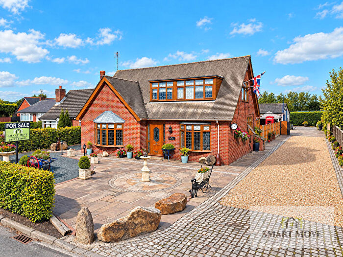 4 Bedroom Detached House For Sale In Moss Lane, Hesketh Bank, Preston, PR4
