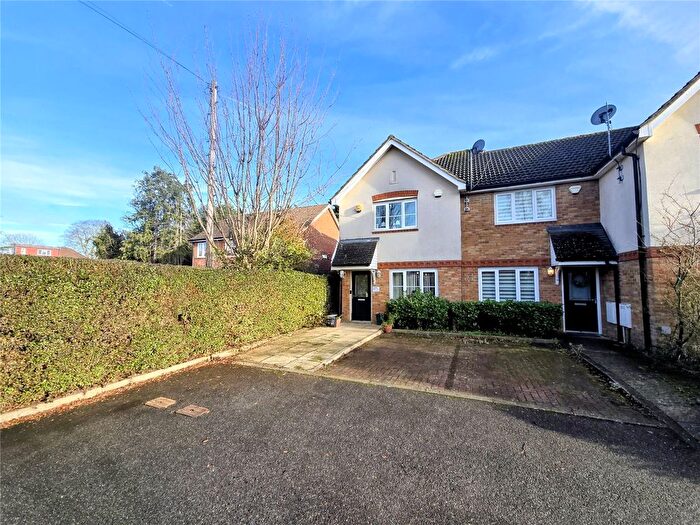 2 Bedroom End Terrace House For Sale In Trinity Drive, Hillingdon, Middlesex, UB8