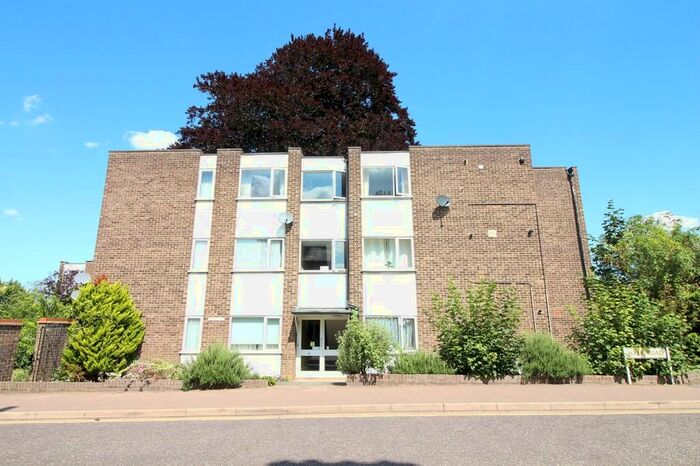 1 Bedroom Ground Flat To Rent In Hale Court, Hale Road, SG13