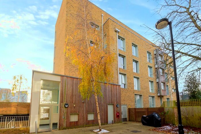 3 Bedroom Apartment To Rent In Maidenhead, Berkshire, SL6