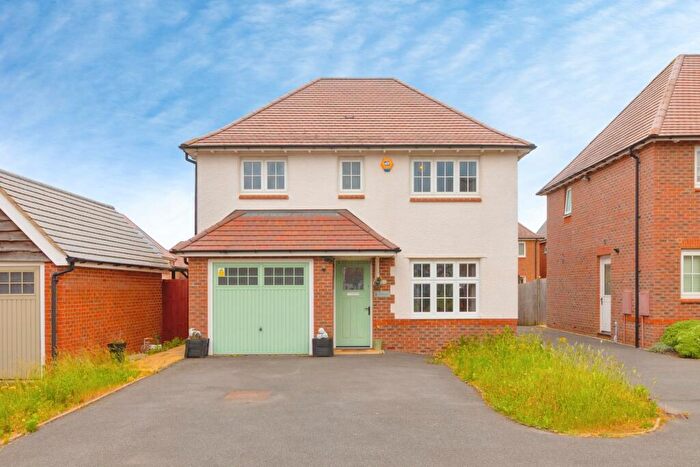 4 Bedroom Detached House For Sale In Borrowby Close, Leicester, LE5
