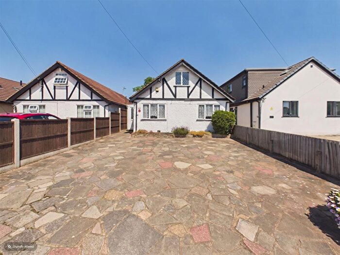 3 Bedroom Detached Bungalow For Sale In Pield Heath Road, Uxbridge, UB8