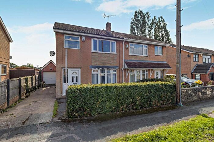 3 Bedroom Semi Detached House For Sale In Hillside Drive, Edlington, Doncaster, DN12