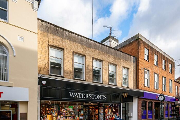 1 Bedroom Flat To Rent In High Street, Barnstaple, EX31
