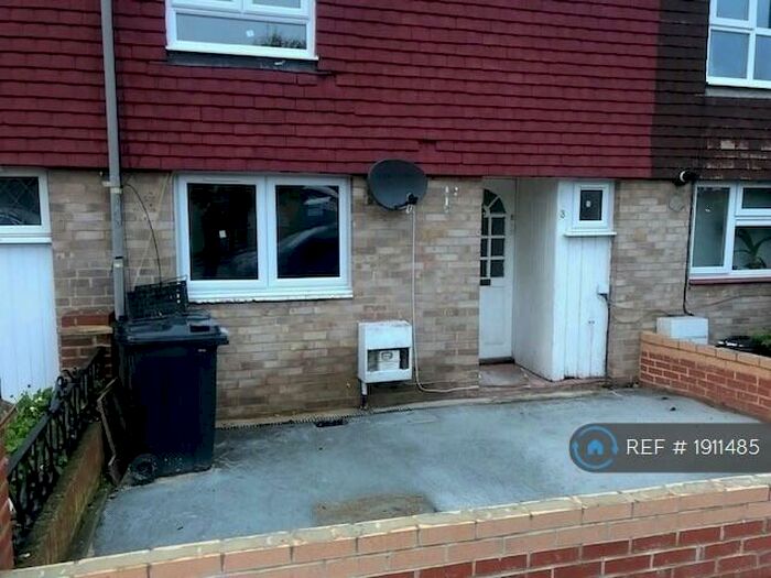 4 Bedroom Terraced House To Rent In London, London, E11