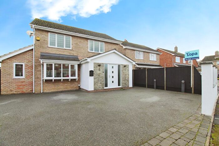 4 Bedroom Detached House For Sale In Orchard Rise, Beccles, NR34