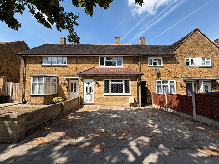 2 Bedroom Terraced House To Rent In Hilldene Avenue, Romford, RM3