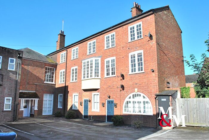 2 Bedroom Apartment To Rent In Town Centre, LU7