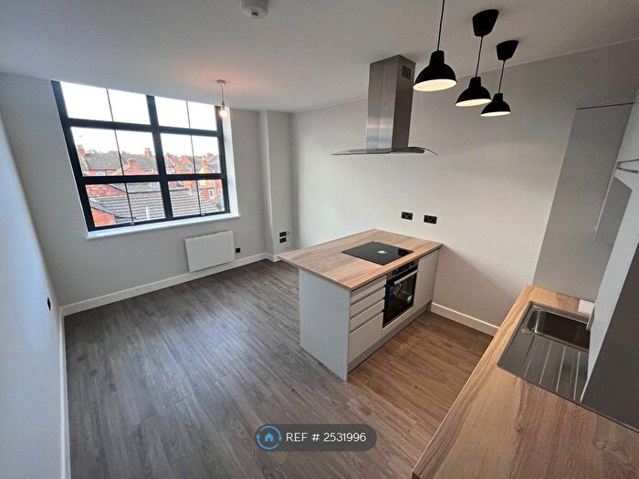 1 Bedroom Flat To Rent In Dickens Factory, Northampton, NN1