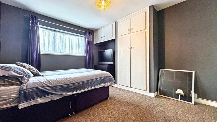 1 Bedroom Flat To Rent In Usk Court Curlew Close, Cardiff, CF14