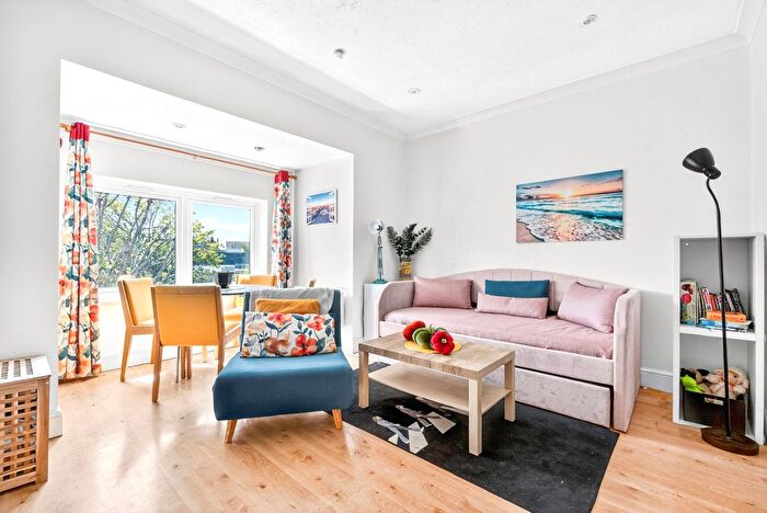1 Bedroom Property To Rent In Chaucer Drive, Old Kent Road, SE1