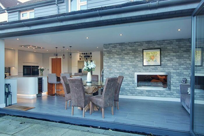 5 Bedroom Detached House For Sale In Nursling, Southampton, SO16