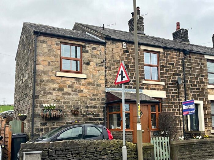 3 Bedroom End Of Terrace House For Sale In Manchester Road, Tintwistle, Glossop, SK13