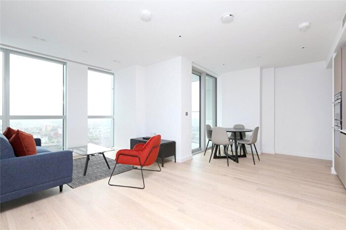 1 Bedroom Apartment To Rent In City Road, Shoreditch, London, EC1V
