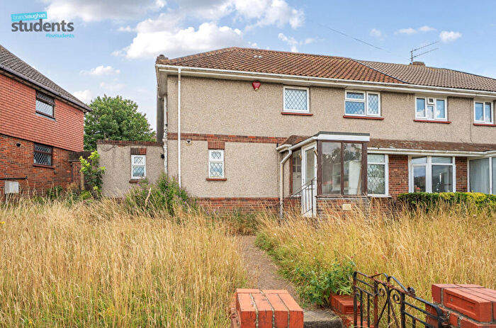 5 Bedroom Semi-Detached House To Rent In Plymouth Avenue, Brighton, East Sussex, BN2