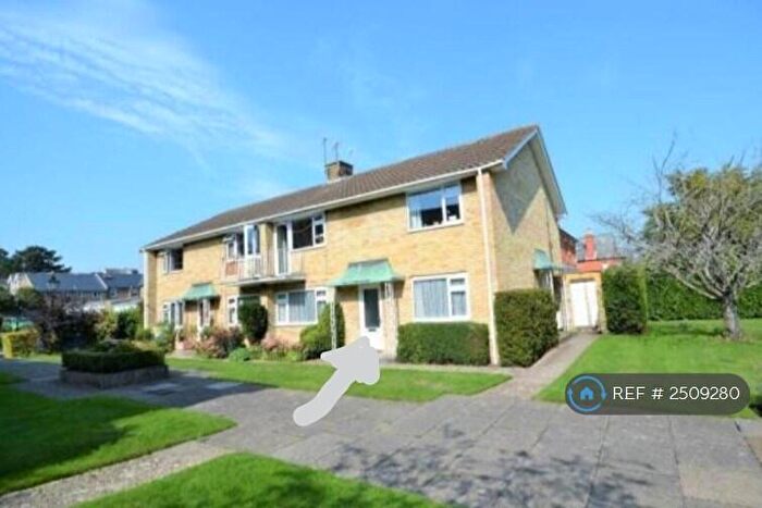 2 Bedroom Maisonette To Rent In Montague Place, Basingstoke, RG21