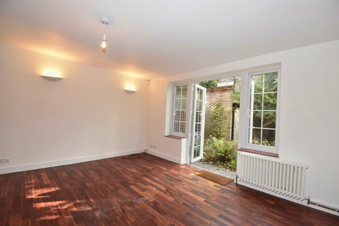 3 Bedroom Flat To Rent In Ferndale Court, Westcombe Park Road, Blackheath, SE3