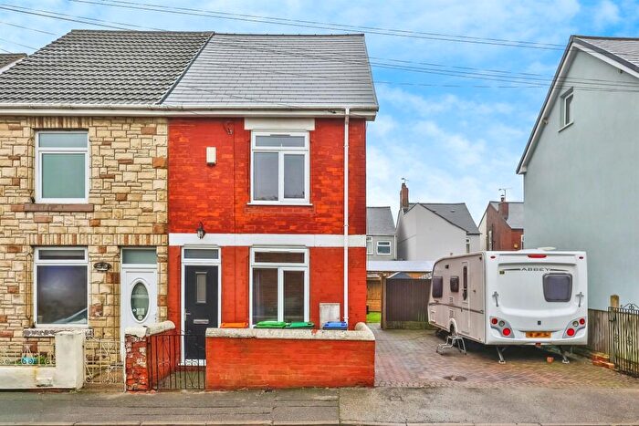 3 Bedroom Semi Detached House For Sale In North Street, Huthwaite, Sutton-In-Ashfield, NG17
