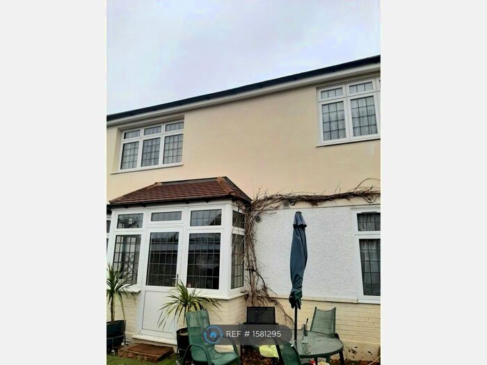 3 Bedroom Maisonette To Rent In Preston Waye, Harrow, HA3