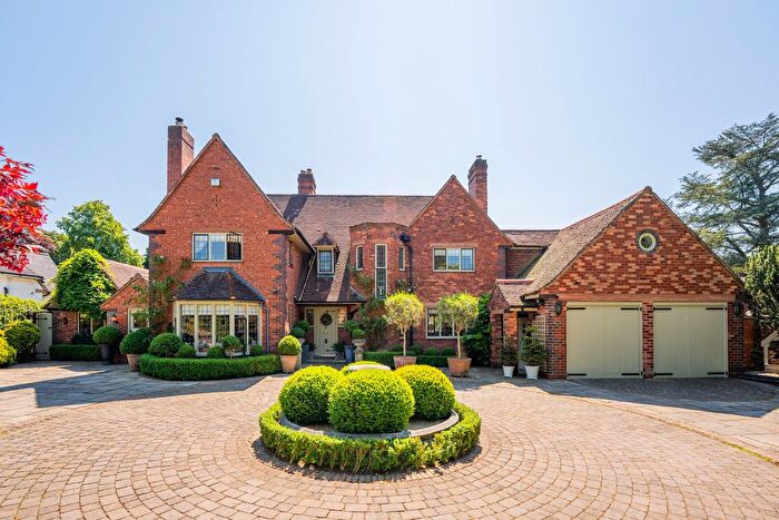 4 Bedroom Detached House For Sale In Woodmead, Wentworth Road, Four Oaks Park, B74