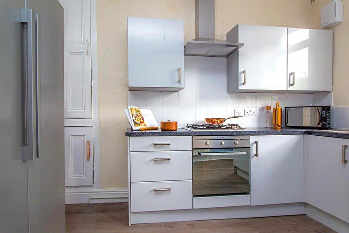 3 Bedroom Terraced House To Rent In Edmund Road, Sheffield, S2