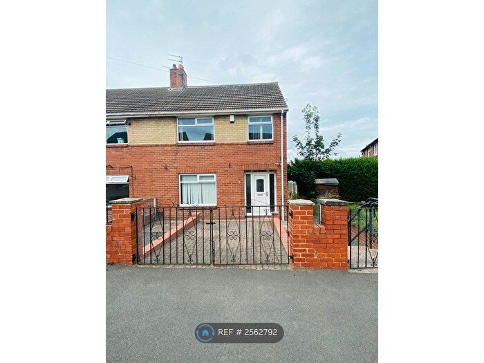 3 Bedroom Semi-Detached House To Rent In Burns Avenue, Boldon, NE35