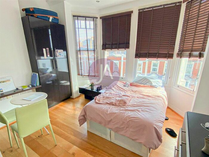 Studio To Rent In Inglewood Mansions, West End Lane, London, NW6