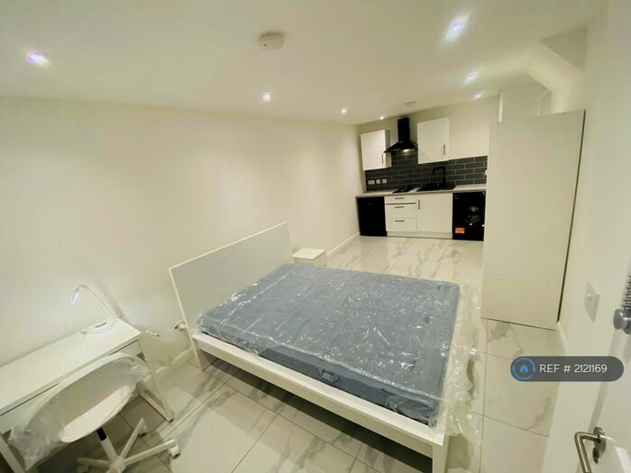 Studio To Rent In Dragonfly Lane, Cringleford, Norwich, NR4