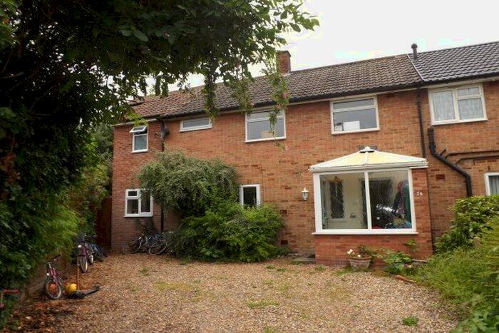 4 Bedroom Property To Rent In Chestnut Close, Cambridge, CB23