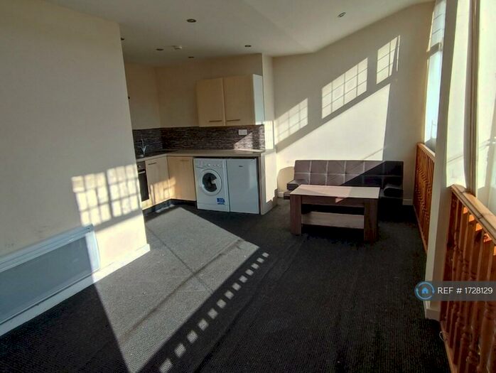 1 Bedroom Flat To Rent In Rawson Place, Bradford, BD1