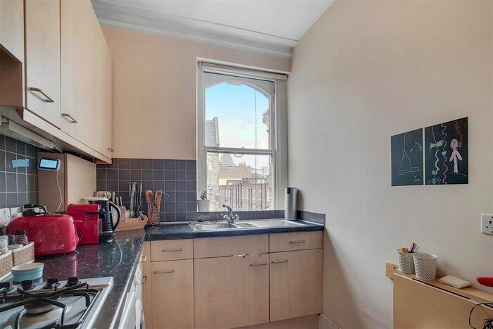 1 Bedroom Flat To Rent In Gwendwr Road, London, W14