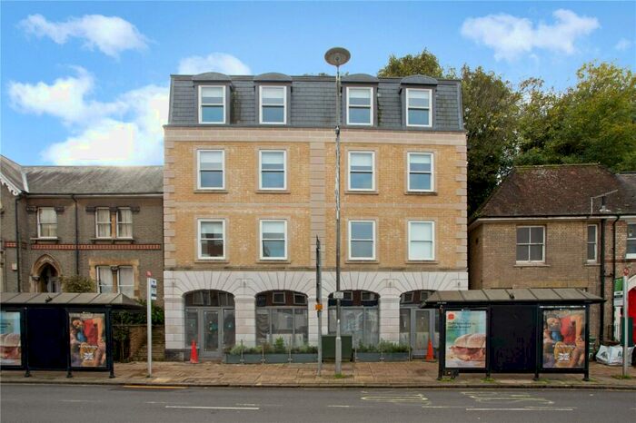 2 Bedroom Apartment To Rent In City Road, Winchester, Hampshire, SO23